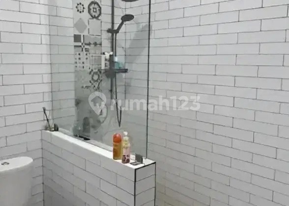 Luxury Mega Bukit Mas Banyumanik House Flood-Free 2