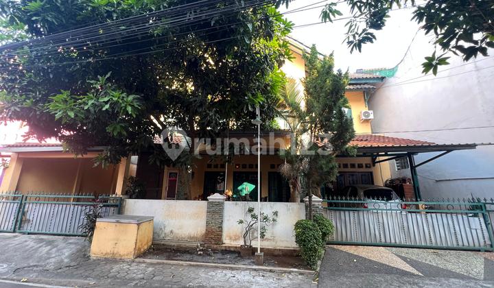 Quick Sale: Main House + Ready-to-Use Kost in Tembalang