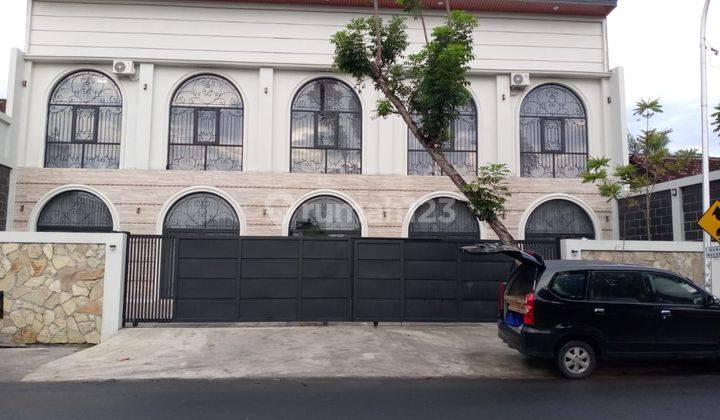 FULL FURNISHED RUMAH MEWAH JL RAYA MANYARAN 1