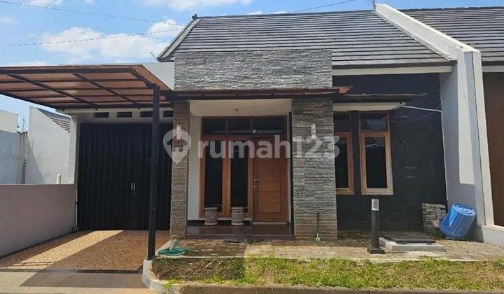 Comfortable Residence Graha Harmoni Banyumanik Ready to Occupy Comfortable Residence Graha Harmoni Banyumanik Ready to Occupy