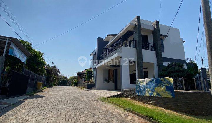 Semi Furnished Rumah mewah hook mijen dekat BSB City 2