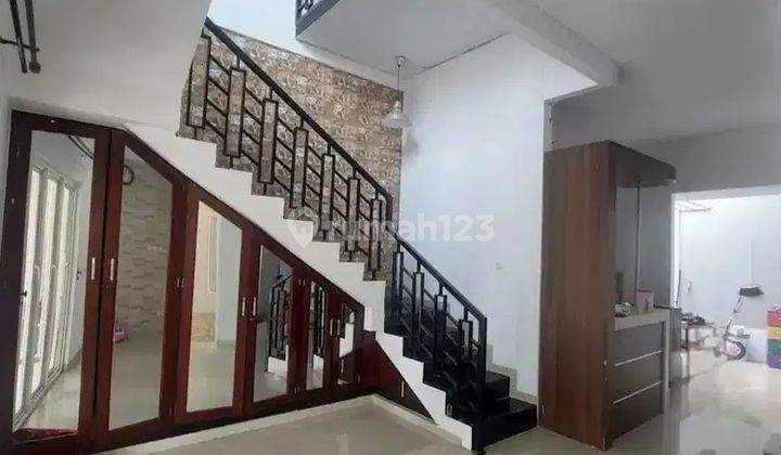 ruang keluarga murah rumah 2lt siap huni