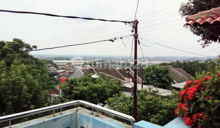 Quick sale of a 488m2 house in Karonsih, Ngaliyan, suitable for a boarding house. 2