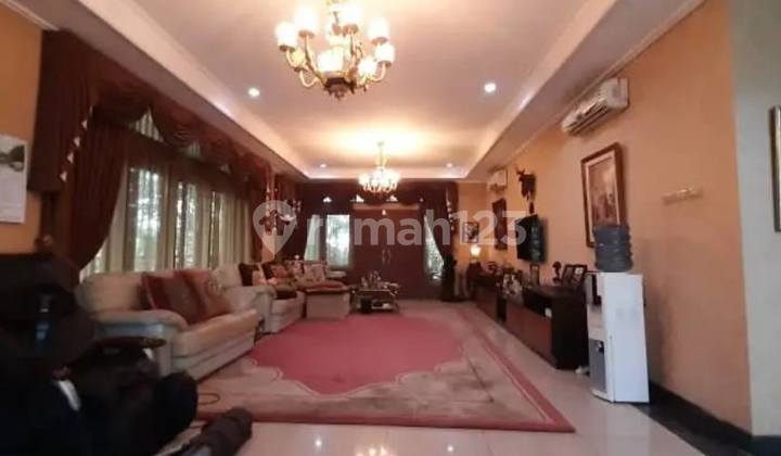 Semi Furnished Luxury House Puri Anjasmoro Ready to Occupy 2