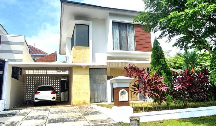 tampak depan bonus furnished rumah mewah graha