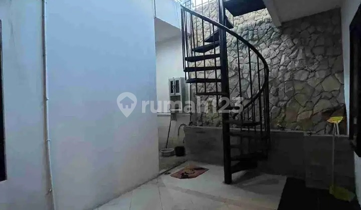 Full Furnished Rumah LT 150M2 Mulawarman Tembalang 2