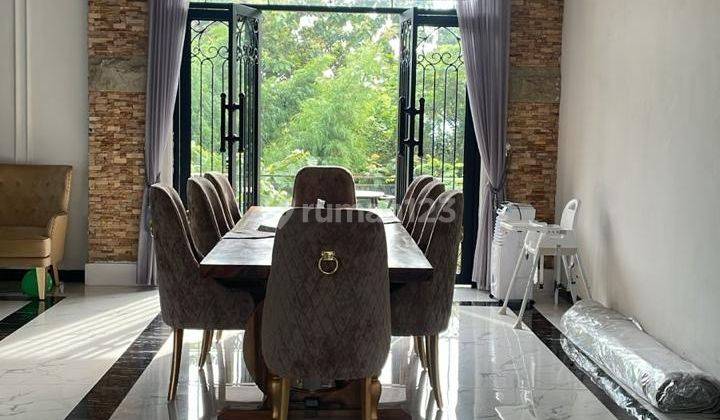 FULL FURNISHED RUMAH MEWAH JL RAYA MANYARAN 2