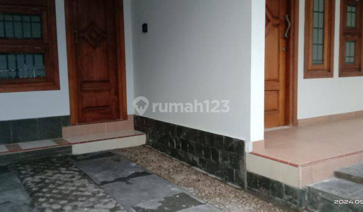 Rumah 2 1/2 Lantai Bagus Di Permata Depok  1