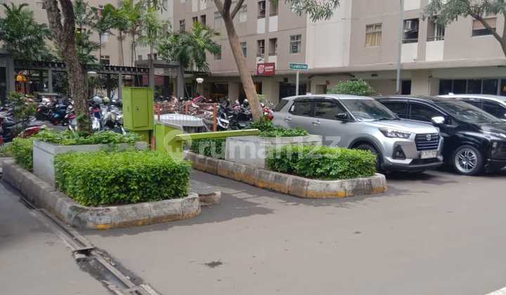 Kios di Kalibata City