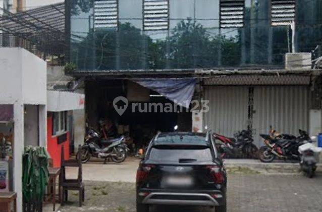 Ruko 4 lantai lokasi Paseban Salemba Tengah siap pakai 1