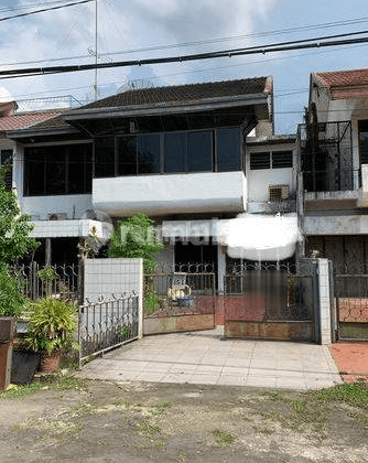 Para Penggemar Renovasi! Temukan Permata Tersembunyi Impian Anda! Unfurnished Butuh Renovasi SHM - Sertifikat Hak Milik 3 Lantai Rumah 1