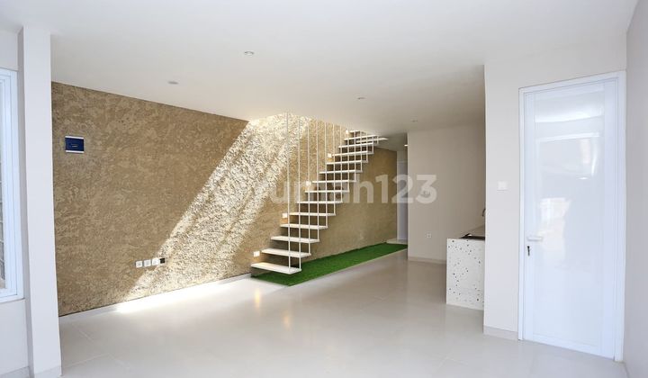 Dijual Rumah Baru Typa Industrial Cisaranten Arcamanik Bandung,Negp Sampai Jadi