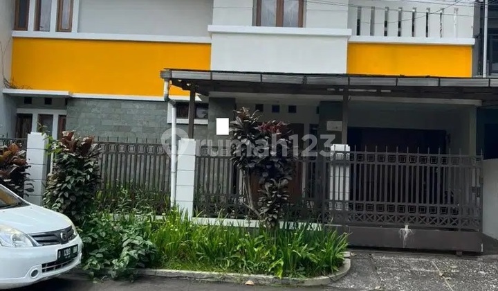 Disewakan Rumah tengah kota Bandung Burangrang Buah Batu  1