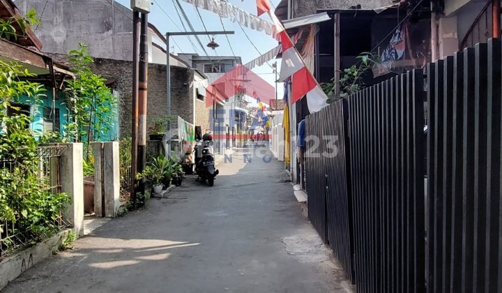 Dijual Rumah Tua Sayap Supratman Hrg Dibawah Njop 1