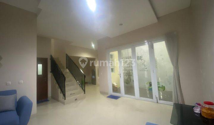Disewakan Rumah komplek griya amanda 5