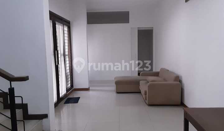 Rumah di Komp.cipaku Indah Setiabudhi Bandung 11