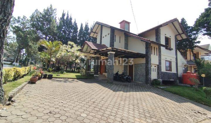 Investasi Terbaik Rumah Luas Hook di Komplek Vila Istana Bunga Parongpong Bandung 2