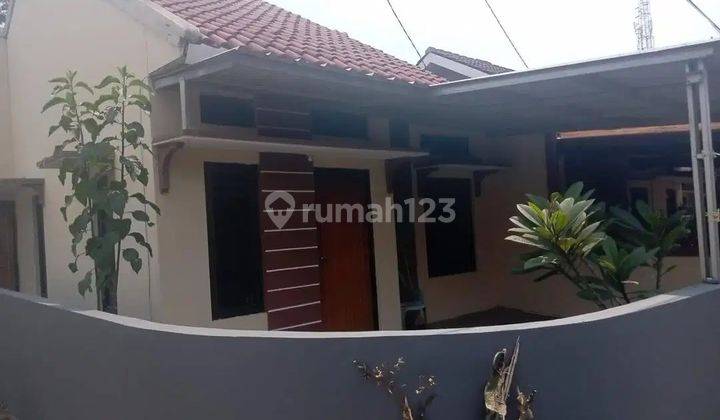 Dijual Rumah siap huni Dalam komplek dekat statsiun KCIC padalarang  1