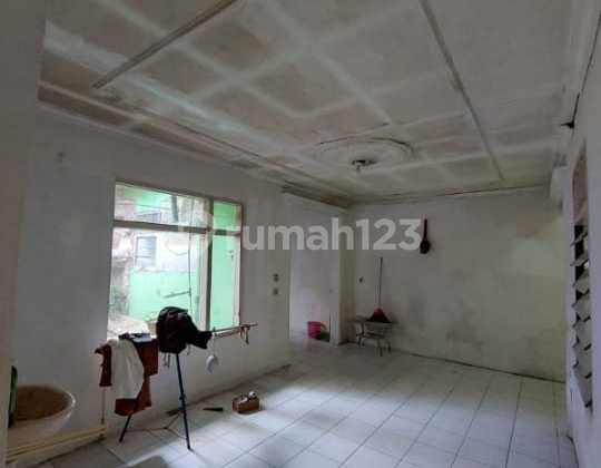 Dijual Rumah Tua Hitung Tanah di Daerah Gunung Batu Andir Kota Bandung 2