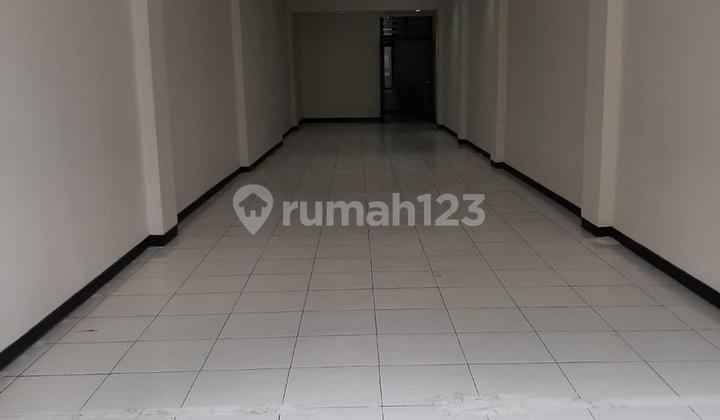 For Rent: Ready-to-use strategic shop house on Ahmad Yani Street, Sukamaju, Cibeunying Kidul, Bandung. For Rent: Ready-to-use strategic shop house on Ahmad Yani Street, Sukamaju, Cibeunying Kidul, Bandung.