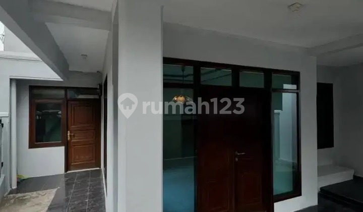 For Rent House in Strategic Location Cilandak Sarijadi, Bandung City