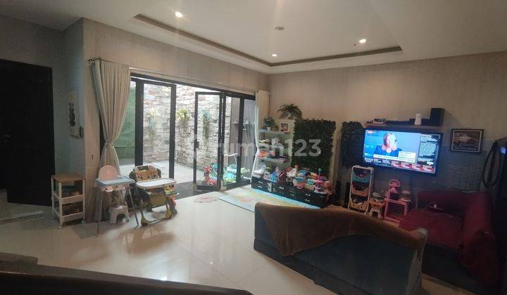 Parahyangan Rumah Villa Full Furnish Gegerkalong Kota Bandung 2