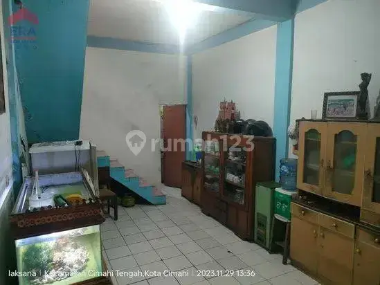 Di Jual Rumah 2,5 Lantai di Sayap Jalan Raya Cimindi Cimahi . Bisa Utk Usaha 2