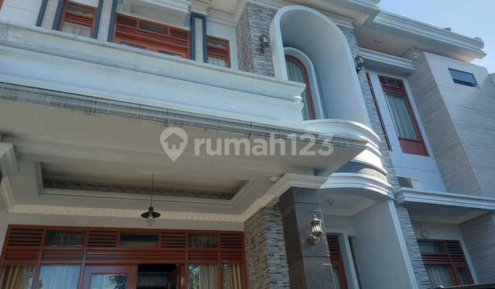 Dijual Rumah Lokasi Strategis Cocok untuk Investasi Sarijadi Kota Bandung 2