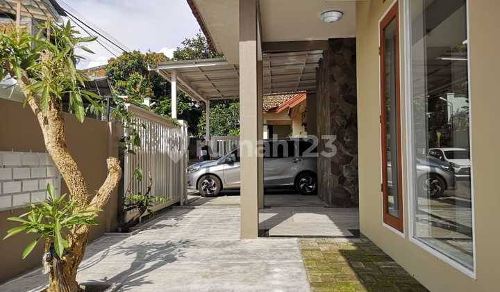 DI JUAL RUMAH DI HOEK Di Cihanjuang Cimahi Sariwangi 2