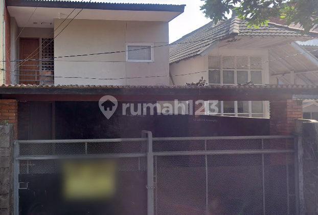 For sale, comfortable house in Setra Duta complex