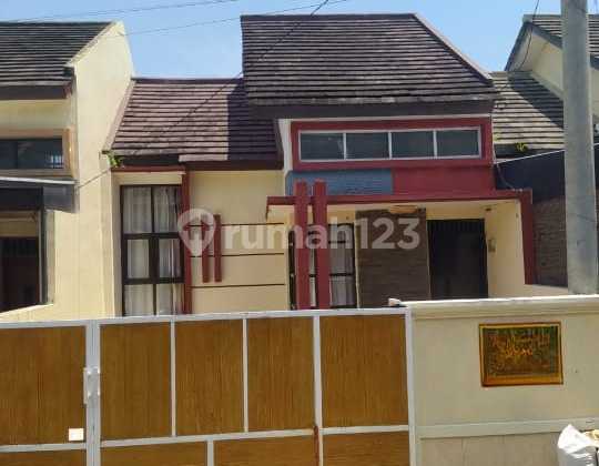 Dijual Rumah Komplek Pesona Alam Residence Jalan Permana Atas Cimahi Cisrua