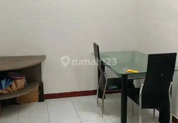 Disewakan khusus rumah tinggal siap huni Kembar Moh Toha tengah kota. Lingkungan aman dan nyaman dengan 3 akses  Sriwijaya, Soekarno Hatta, Mohamad Toha 2