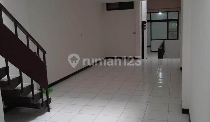 For rent: Strategic ready-to-use shop house in Ahmad Yani, Bandung, Sukamaju, Cibeunying Kidul. 2