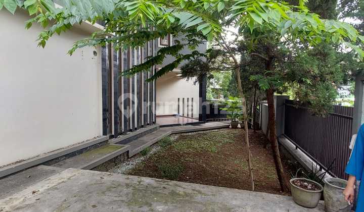 For Rent House Strategic Location Setrasari Bandung 2