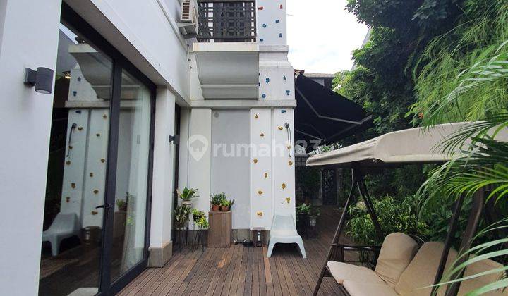 Rumah 2 Lantai Bagus Unfurnished SHM di Kemang, Jakarta Selatan 1