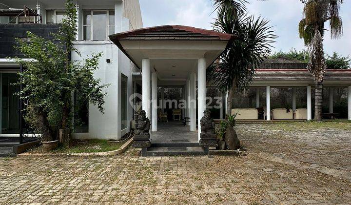 Rumah Bagus Hitung Tanah 50jt m SHM di Menteng, Jakarta Pusat 2