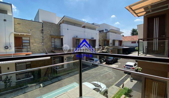 Disewakan Rumah Modern Full Furnished di Sukasari 9