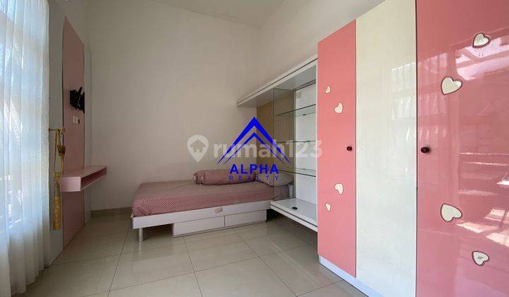 Disewakan Rumah Modern Full Furnished di Sukasari 12
