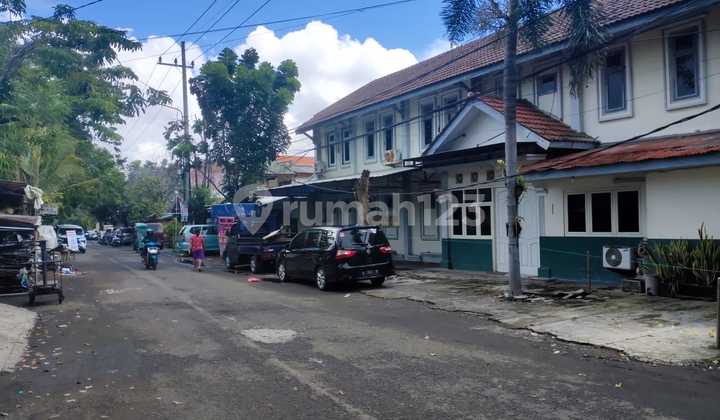 Bangunan Bekas Spa Hook Di Baratajaya Surabaya