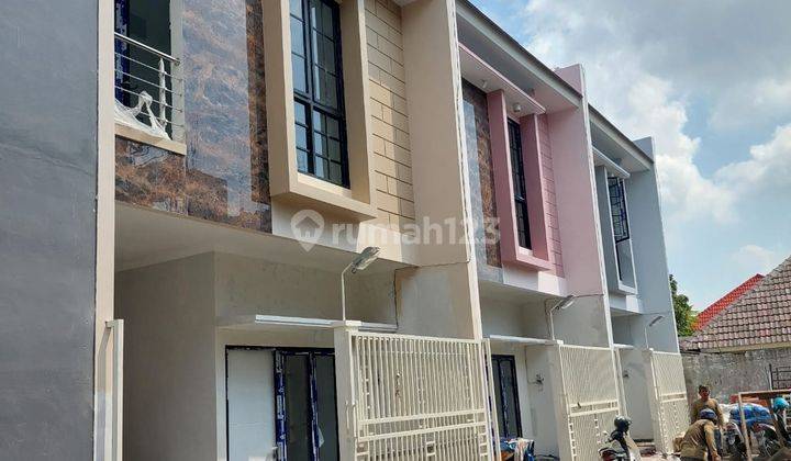 Rumah Baru Minimalis 2 Lantai Di Lebak Arum Mulyosari Surabaya 1