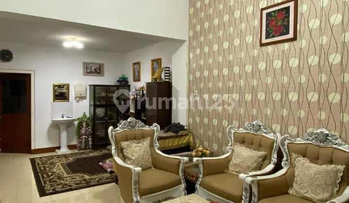 Rumah Strategis Siap Huni di Gembong Dekat Pasar Kapasan Surabaya Rumah Strategis Siap Huni di Gembong Dekat Pasar Kapasan Surabaya