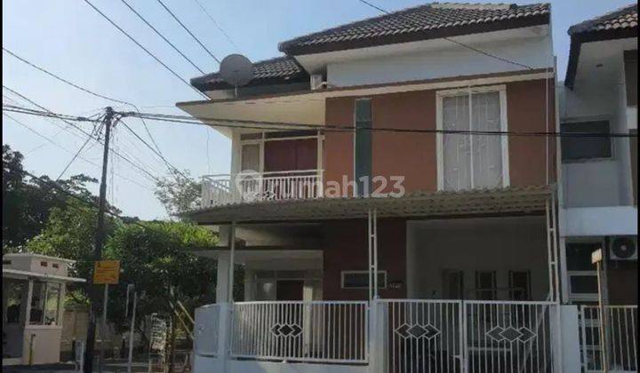 Dijuak Rumah Hook 2 Lantai Di Medokan Asri Surabaya 2