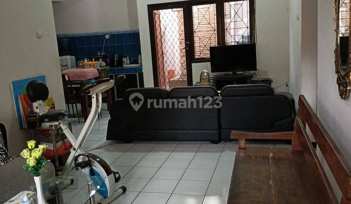 Dijual Rumah Siap Huni Lokasi  Babatan Pratama Wiyung Surabaya 2