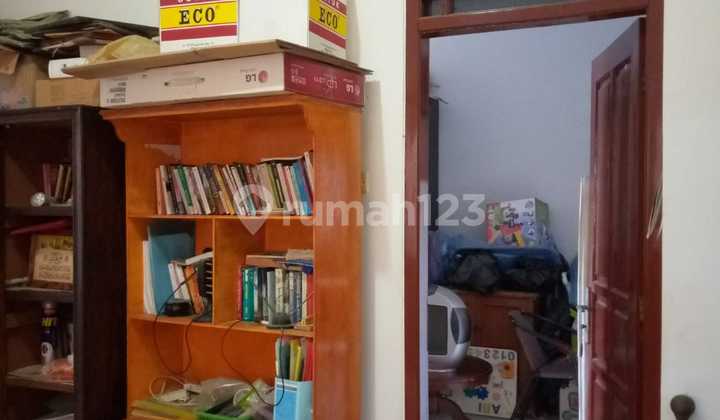 2-Story Strategic House in Wisma Permai Near Galaxy Mall Surabaya 2