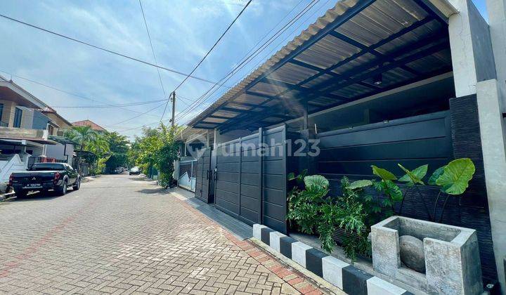 Rumah Cantik Minimalis Siap Huni
lokasi Perum Wiyung Surabaya  1