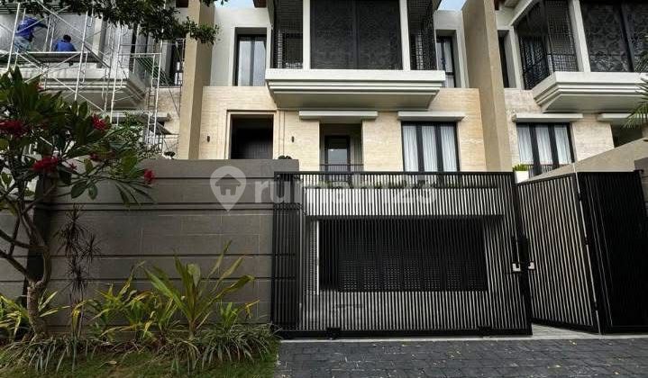 Rumah Strategis Lokasi Premium di Grand Peninsula Park Surabaya Rumah Strategis Lokasi Premium di Grand Peninsula Park Surabaya