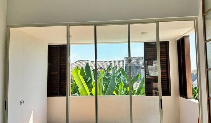 Rumah Baru Renov Sprt Villa Modern di Kebonsari Elveka Surabaya 2