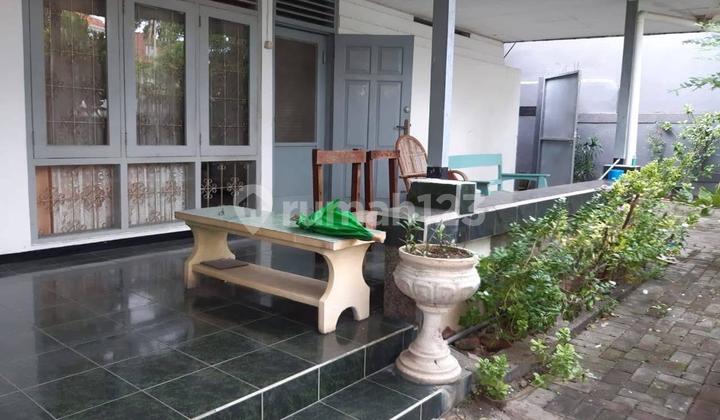 Rumah Tengah Kota Siap Huni, Shm, Hadap Timur 2