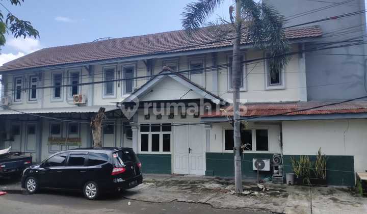 Bangunan Bekas Spa Hook Di Baratajaya Surabaya