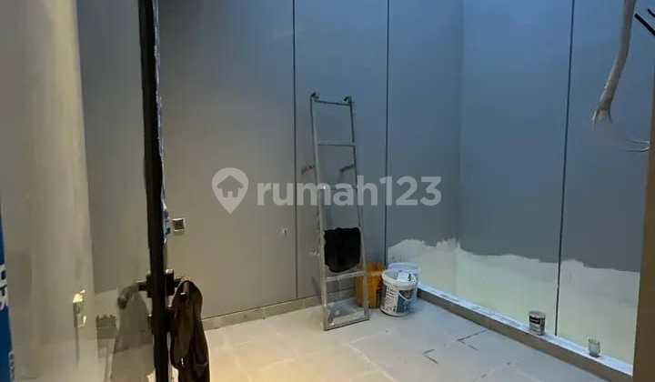 New House Near Campus C and Merr in Dharmahusada Mas Surabaya 2